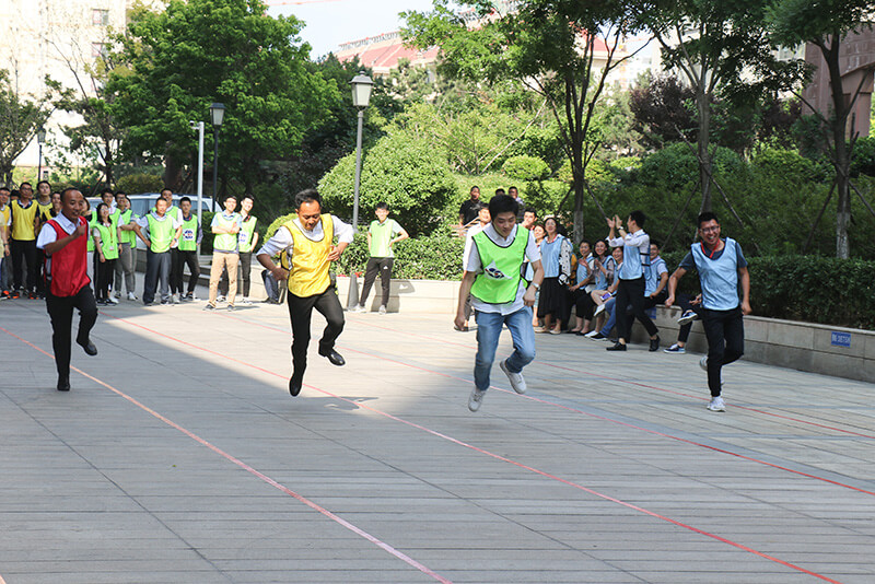 联桥集团党委举办【光耀先锋 “新新”向荣】主题党建活动(图6) 联桥集团党委举办【光耀先锋 “新新”向荣】主题党建活动(图6)