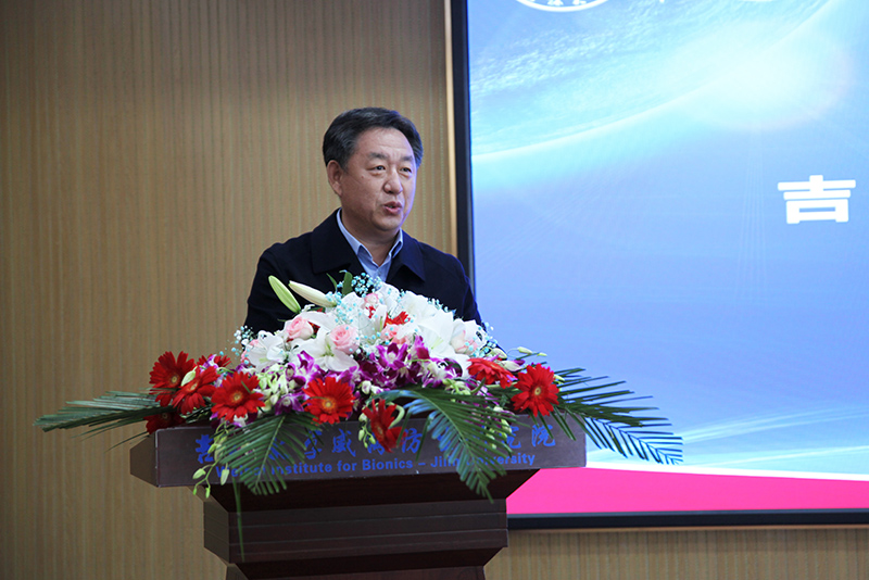 联桥集团党委书记、董事长慕镕键当选为吉林大学威海校友会首任会长(图5) 联桥集团党委书记、董事长慕镕键当选为吉林大学威海校友会首任会长(图5)