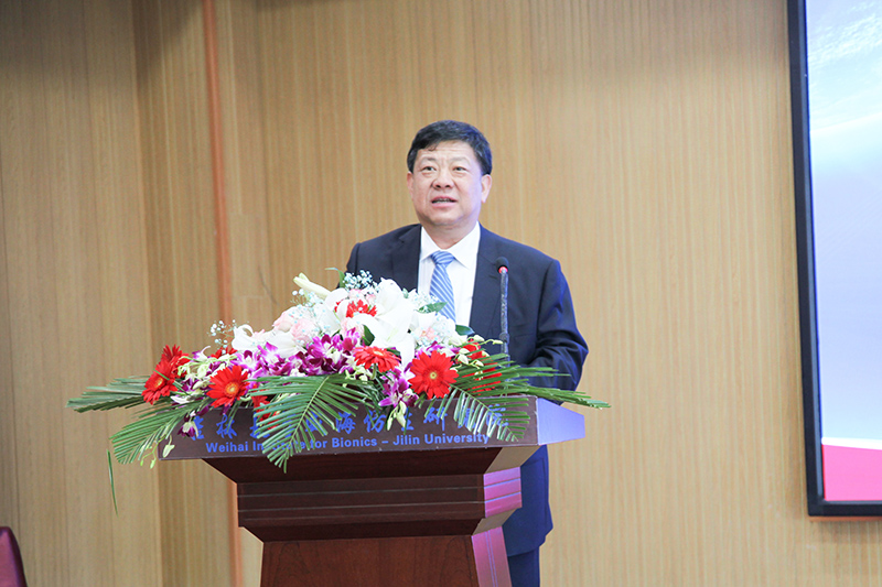 联桥集团党委书记、董事长慕镕键当选为吉林大学威海校友会首任会长(图7) 联桥集团党委书记、董事长慕镕键当选为吉林大学威海校友会首任会长(图7)