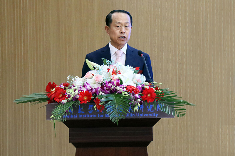 联桥集团党委书记、董事长慕镕键当选为吉林大学威海校友会首任会长(图8) 联桥集团党委书记、董事长慕镕键当选为吉林大学威海校友会首任会长(图8)