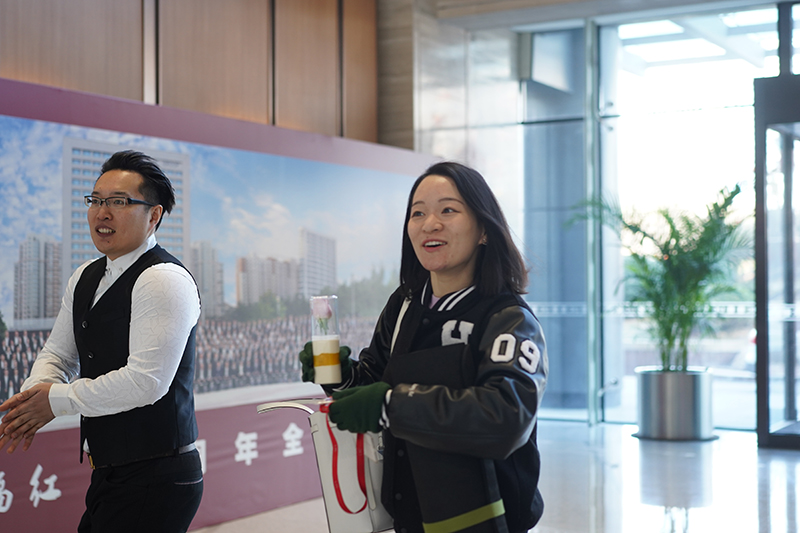 今天,花式致敬了不起的联桥女神(图13) 今天,花式致敬了不起的联桥女神(图13)