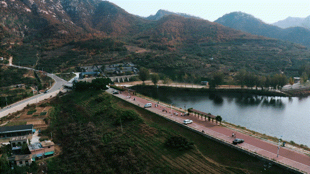 携手前行共赏金秋 脚踏实地齐心逐梦(图3) 携手前行共赏金秋 脚踏实地齐心逐梦(图3)