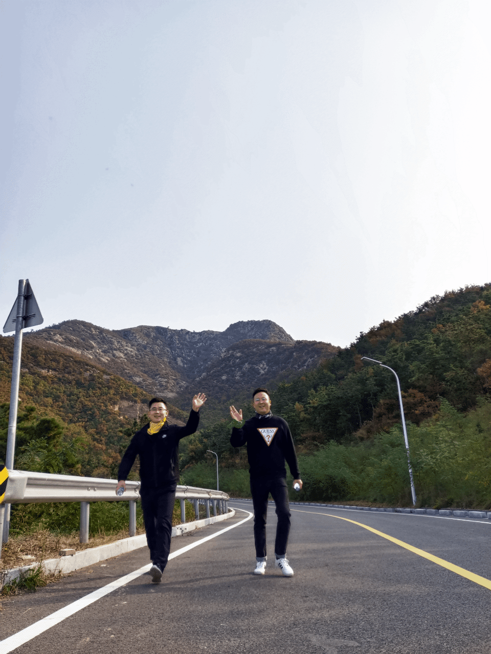 携手前行共赏金秋 脚踏实地齐心逐梦(图5) 携手前行共赏金秋 脚踏实地齐心逐梦(图5)