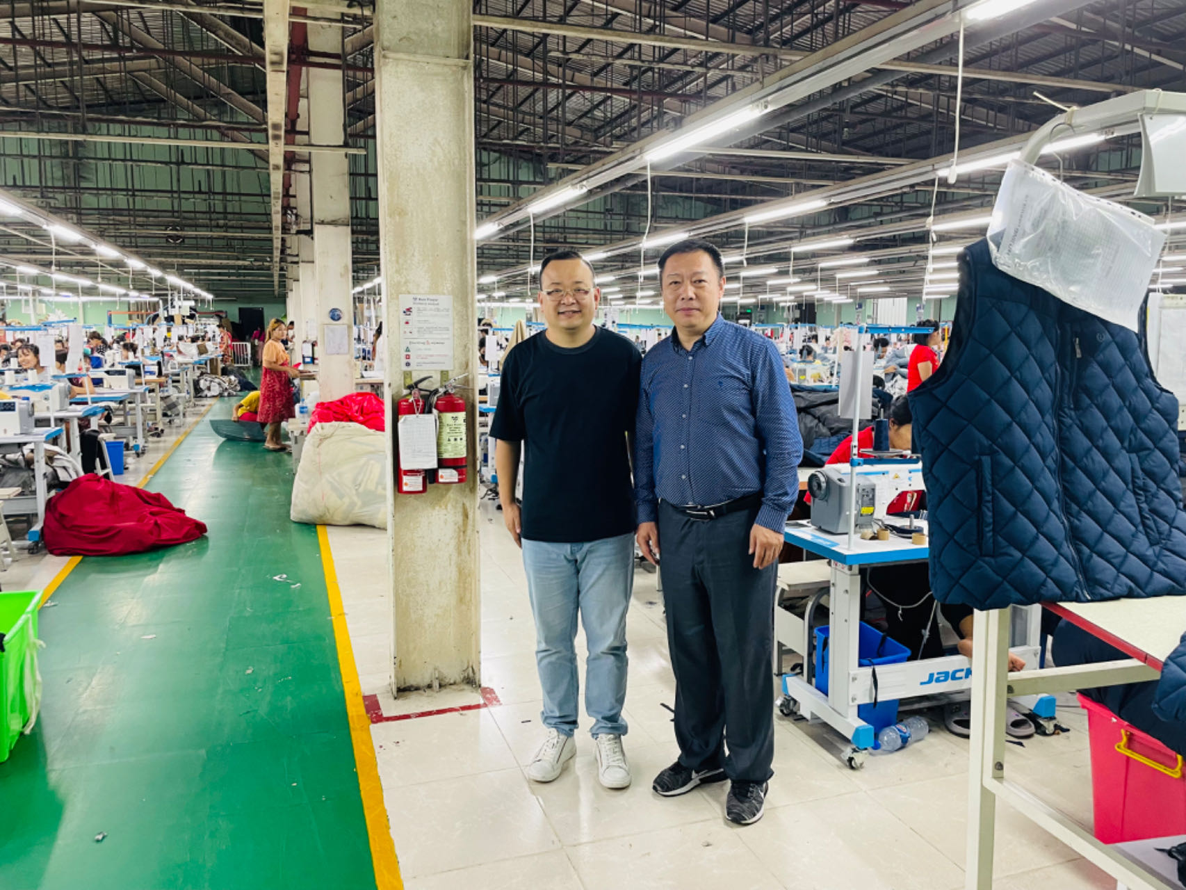 “光耀先锋”有我接力-奋进奔跑中的联桥党员专题报道(1)