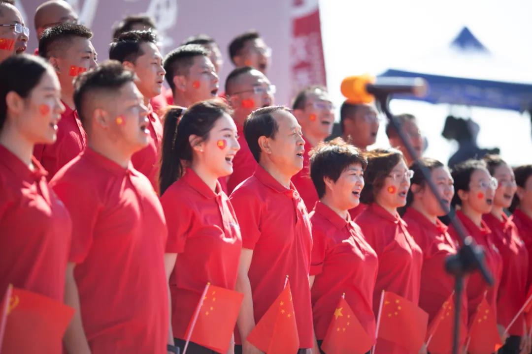 联桥集团党委举办“光耀先锋·致敬力量”庆祝建党100周年活动(图2) 联桥集团党委举办“光耀先锋·致敬力量”庆祝建党100周年活动(图2)